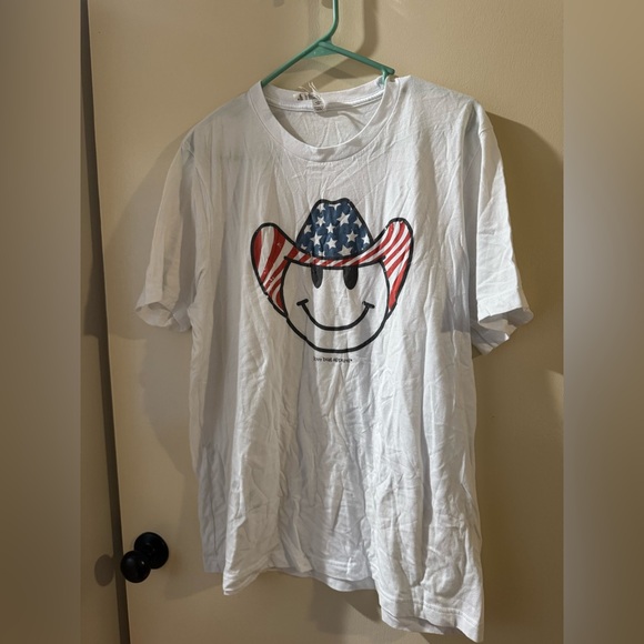 White T-Shirt with American Flag Cowboy Hat Design - Picture 2 of 6